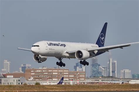 sophia 777 frankfurt|Flug Frankfurt .